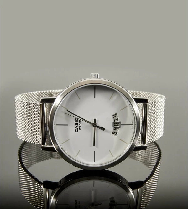 Наручные часы mtp-b100m-7e