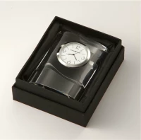  Howard Miller 645-718