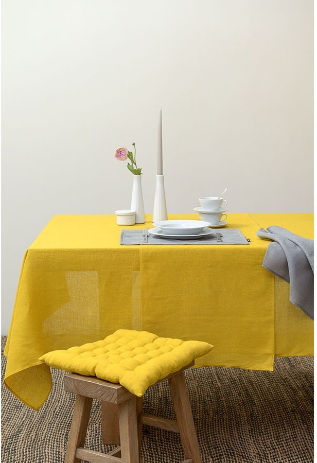 Подушка на стул из стираного льна горчичного цвета из коллекции essential, 40х40x4 см